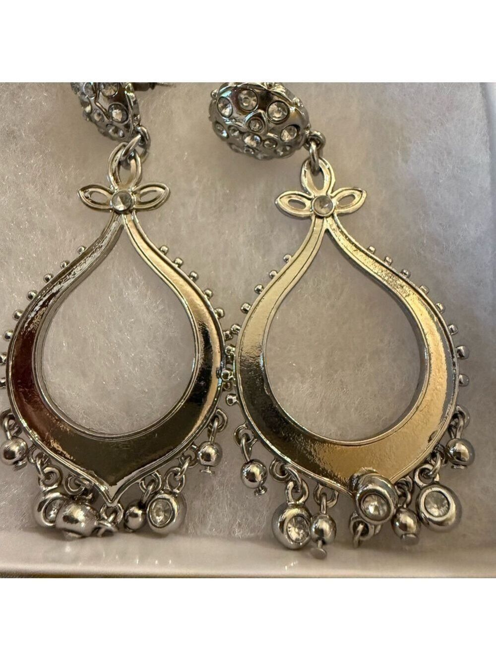Chic Silver Teardrop Earrings